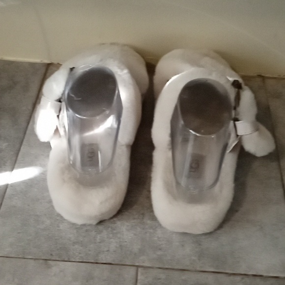 UGG     size 8 women - Picture 4 of 8